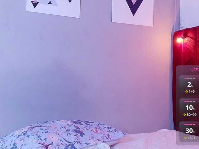 youngmommy live cam on BongaCams