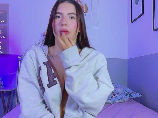youngmommy live cam on BongaCams