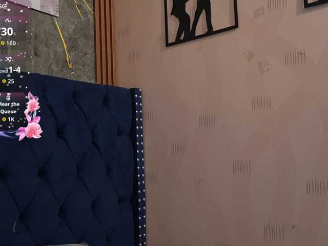 youngmommy live cam on BongaCams