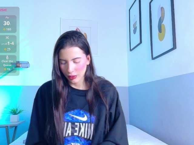 youngmommy live cam on BongaCams