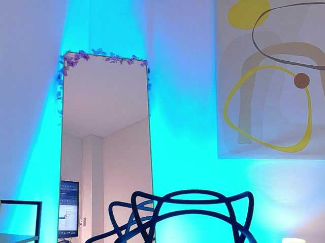 youngmommy live cam on BongaCams