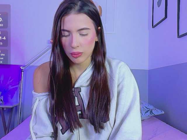 youngmommy live cam on BongaCams