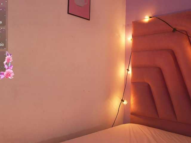 youngmommy live cam on BongaCams