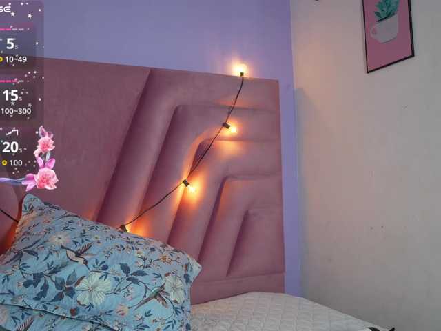 youngmommy live cam on BongaCams
