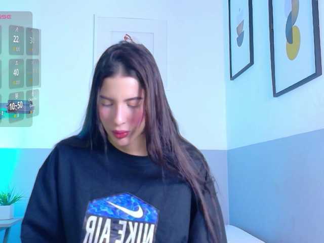 youngmommy live cam on BongaCams