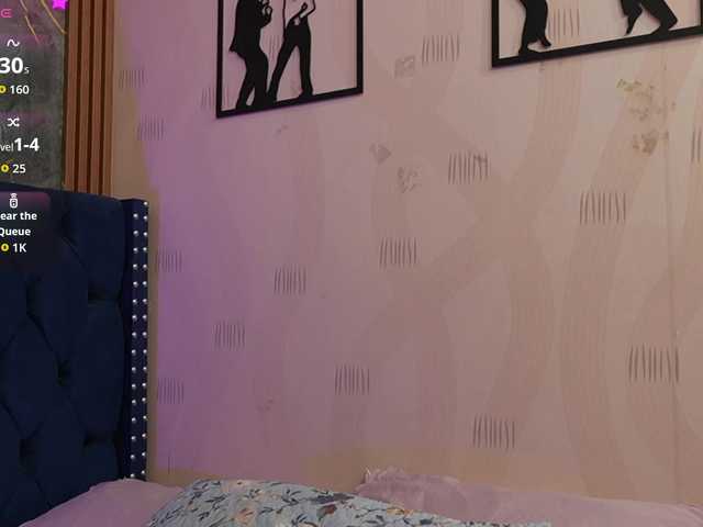 youngmommy live cam on BongaCams