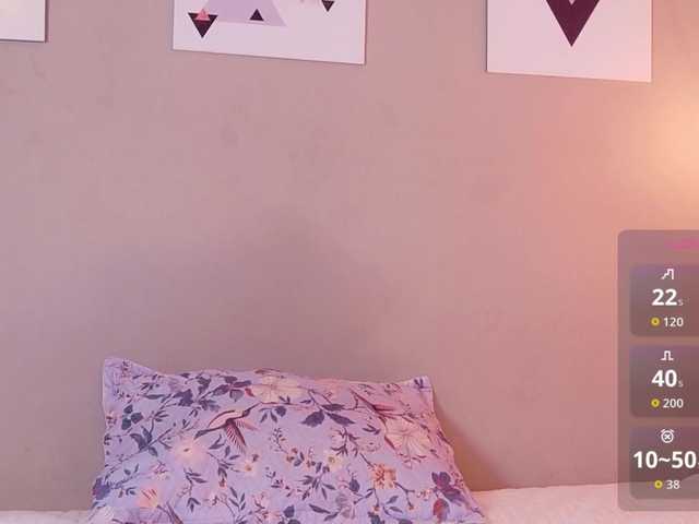 youngmommy live cam on BongaCams