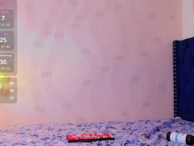 youngmommy live cam on BongaCams