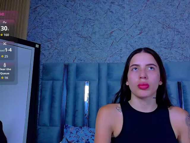 youngmommy live cam on BongaCams