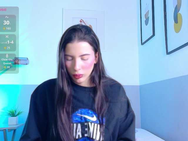youngmommy live cam on BongaCams