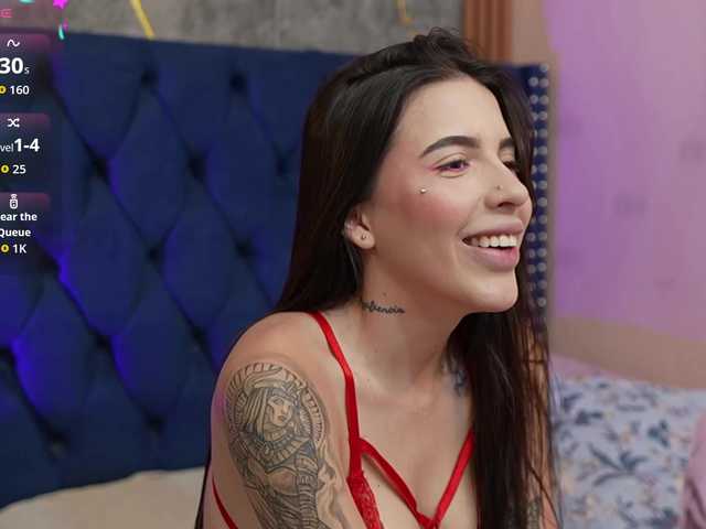 youngmommy live cam on BongaCams