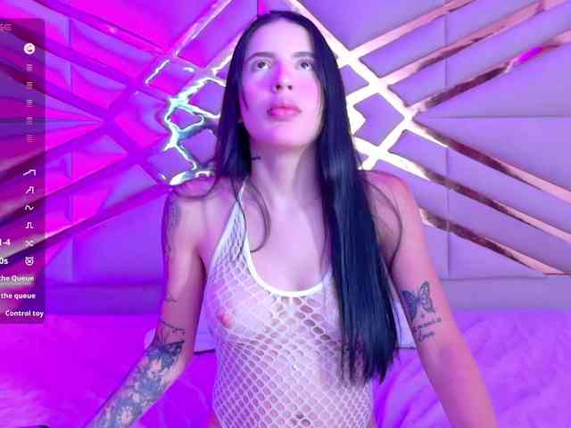 モデル: youngmommy