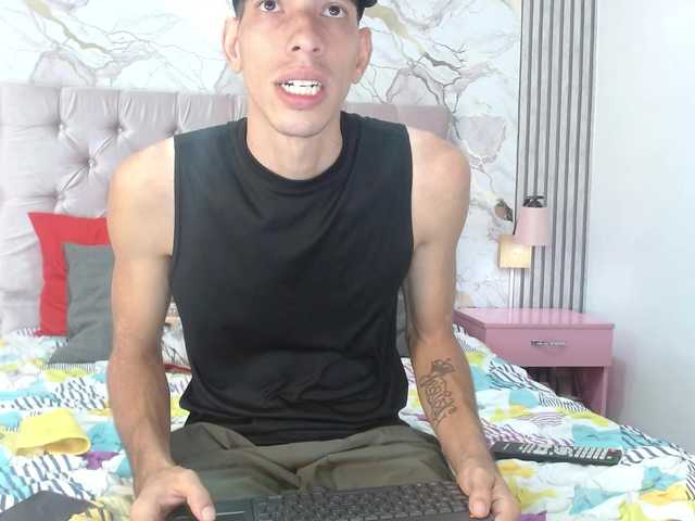 Dennise-Sweet live cam on BongaCams
