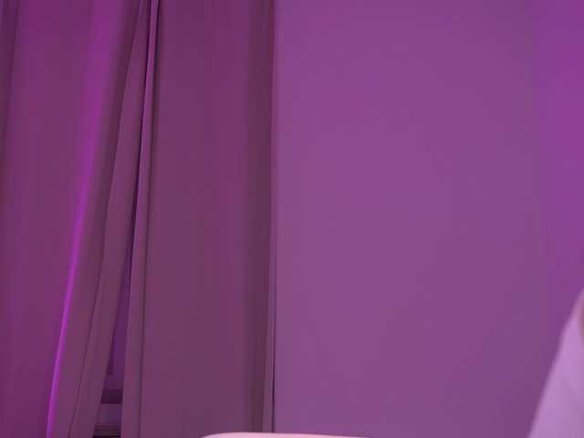 LumiNika1 live cam on BongaCams