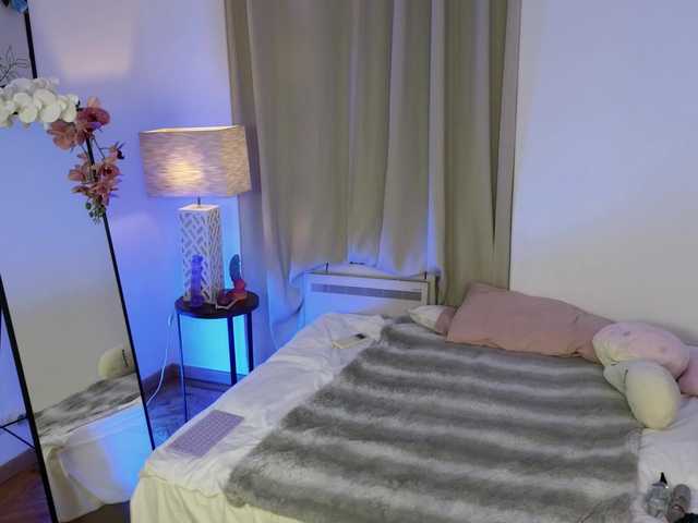 LumiNika1 live webcam show