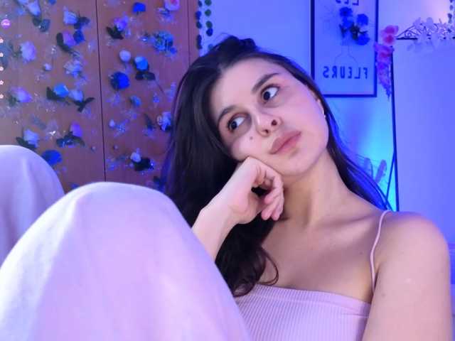 LumiNika1 live cam on BongaCams