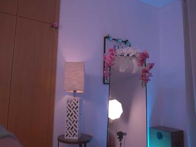 LumiNika1 live cam on BongaCams