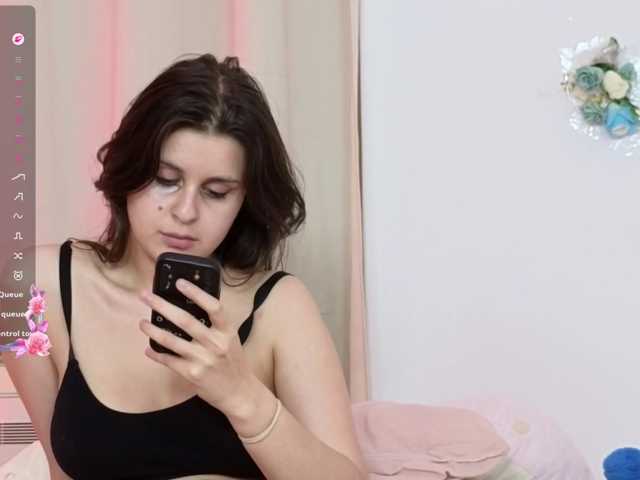 LumiNika1 live cam on BongaCams