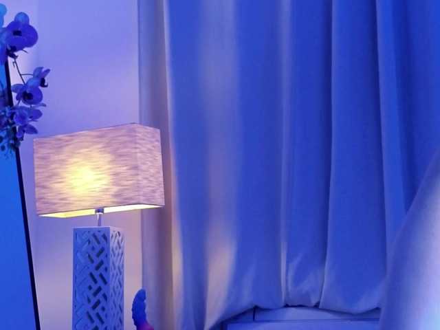 LumiNika1 live cam on BongaCams
