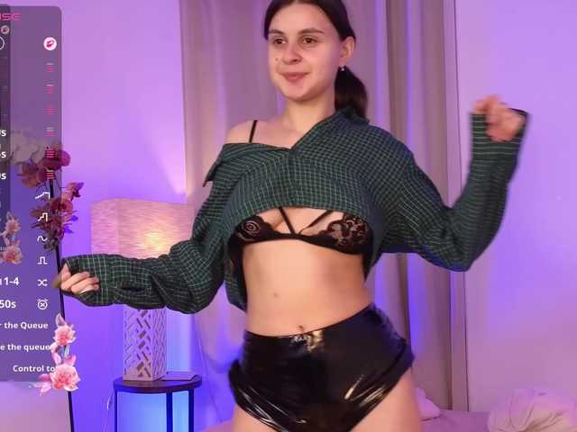 LumiNika1 live cam on BongaCams