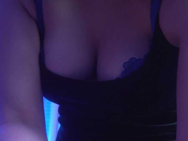 LumiNika1 live cam on BongaCams