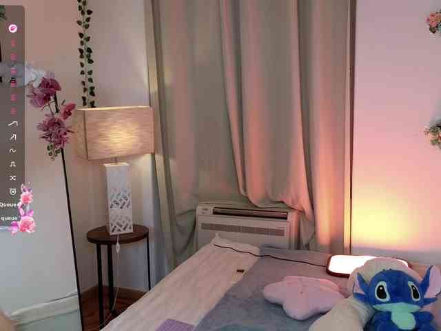 LumiNika1 Live Webcam on BongaCams