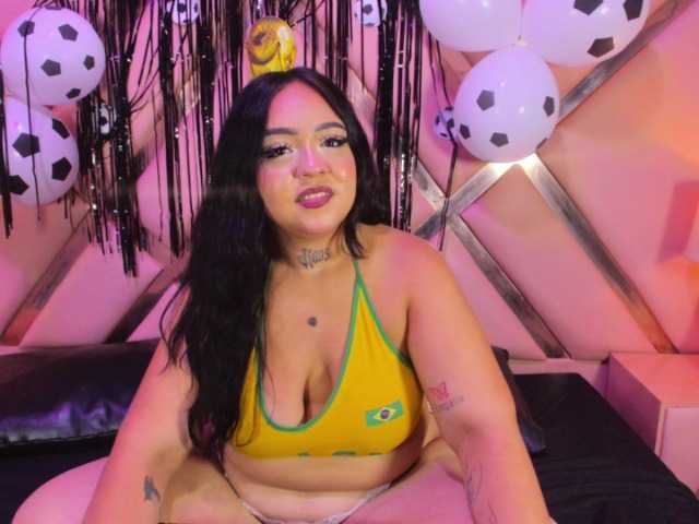 SukyLuna live cam on BongaCams