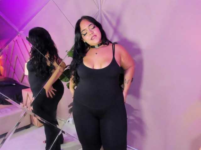 SukyLuna live cam on BongaCams