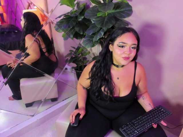 SukyLuna live cam on BongaCams