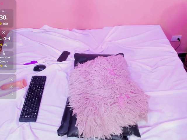 SukyLuna live cam on BongaCams