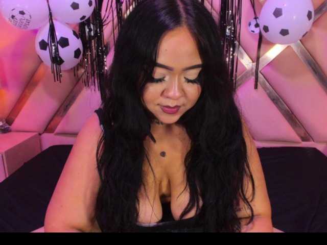 SukyLuna live cam on BongaCams
