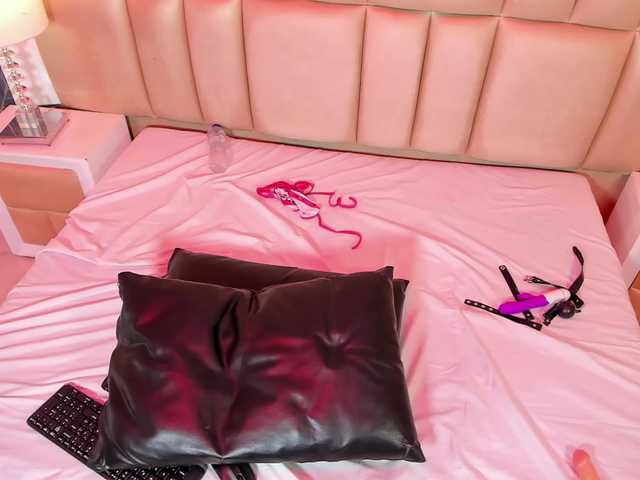 SukyLuna live cam on BongaCams
