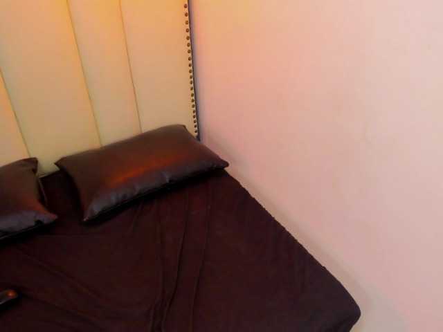 SukyLuna live cam on BongaCams
