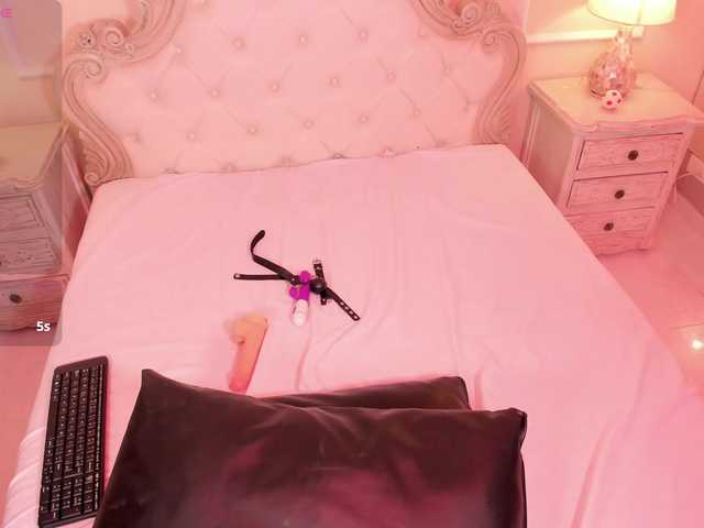 SukyLuna live cam on BongaCams
