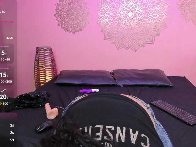 SukyLuna live cam on BongaCams