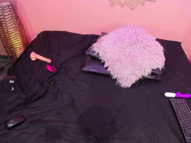 SukyLuna webcam