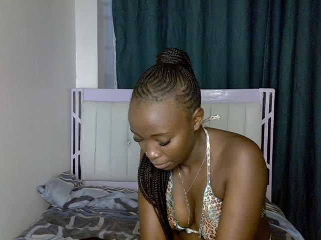 Prettycherry live cam on BongaCams
