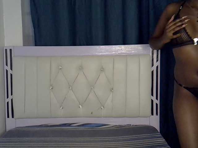 Prettycherry live cam on BongaCams