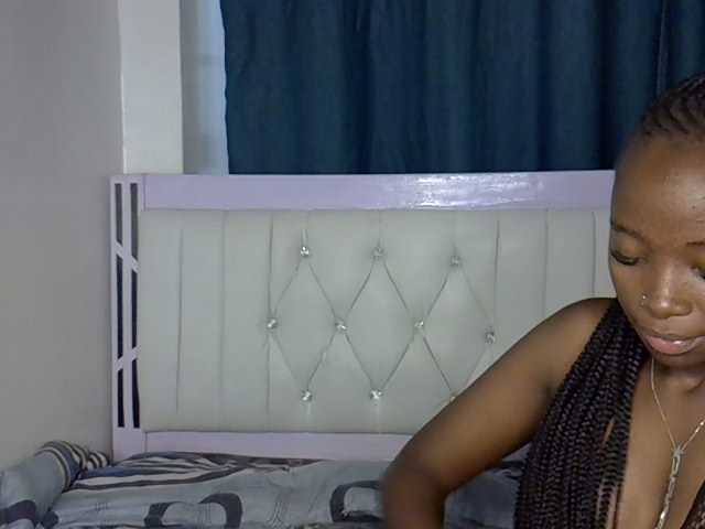 Prettycherry live cam on BongaCams