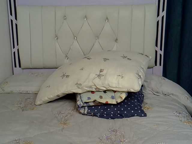 Prettycherry live cam on BongaCams