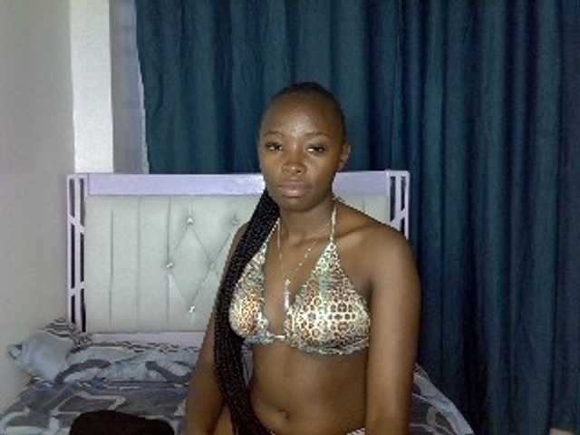 Prettycherry live cam on BongaCams