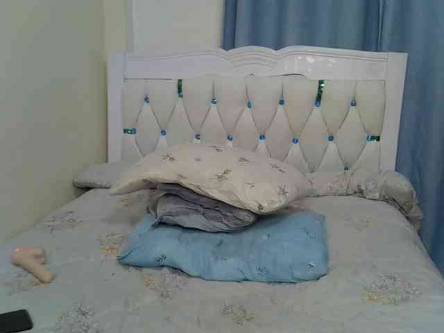 Prettycherry webcam