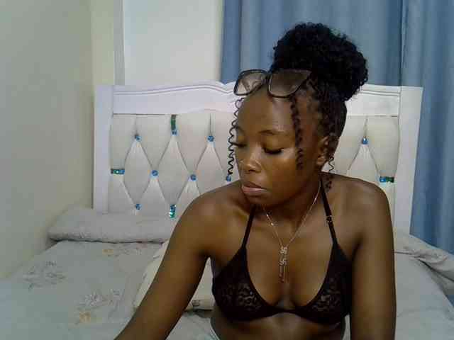 Prettycherry webcam