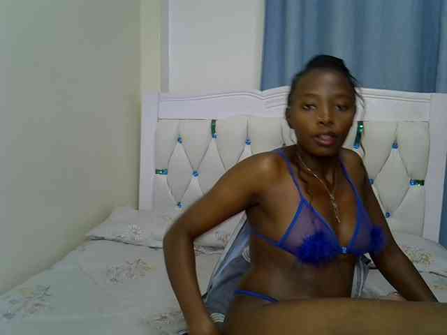 Prettycherry webcam