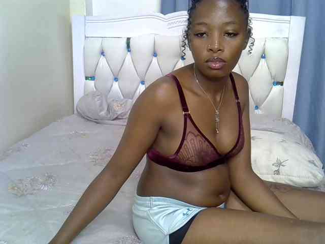 Prettycherry webcam