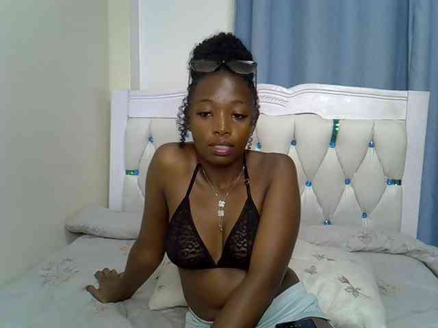 Prettycherry webcam