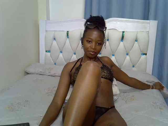 Prettycherry webcam