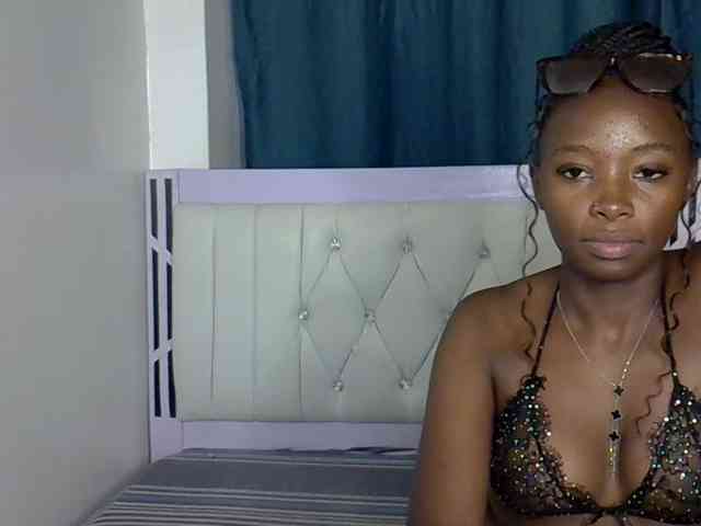 Prettycherry webcam
