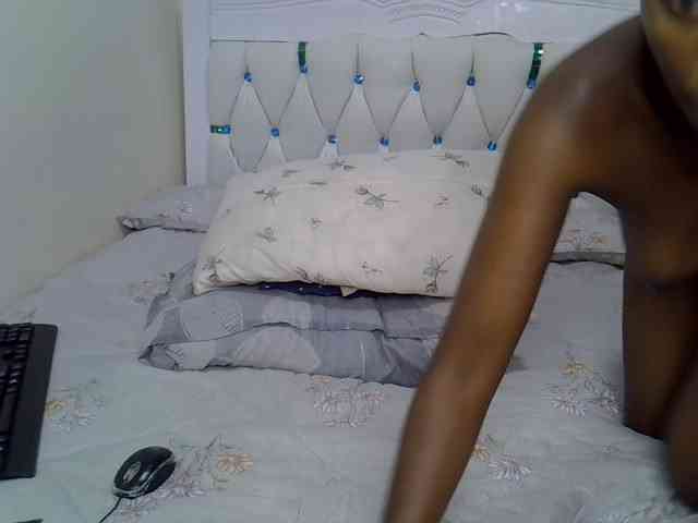 Prettycherry webcam