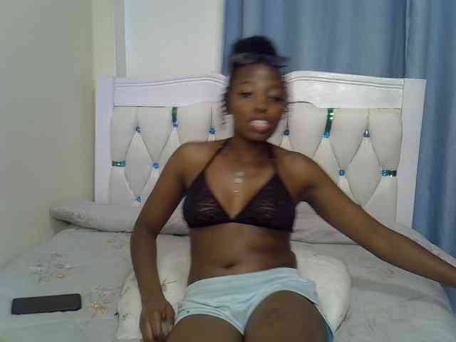 Prettycherry webcam